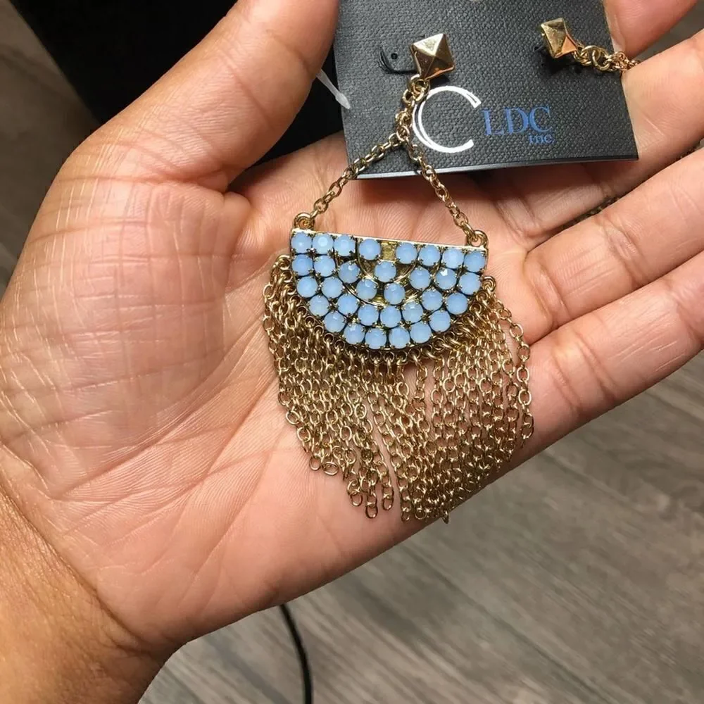 2/$30 Light Blue n Gold Chandelier Dangle drop Earrings - Picture 4 of 7